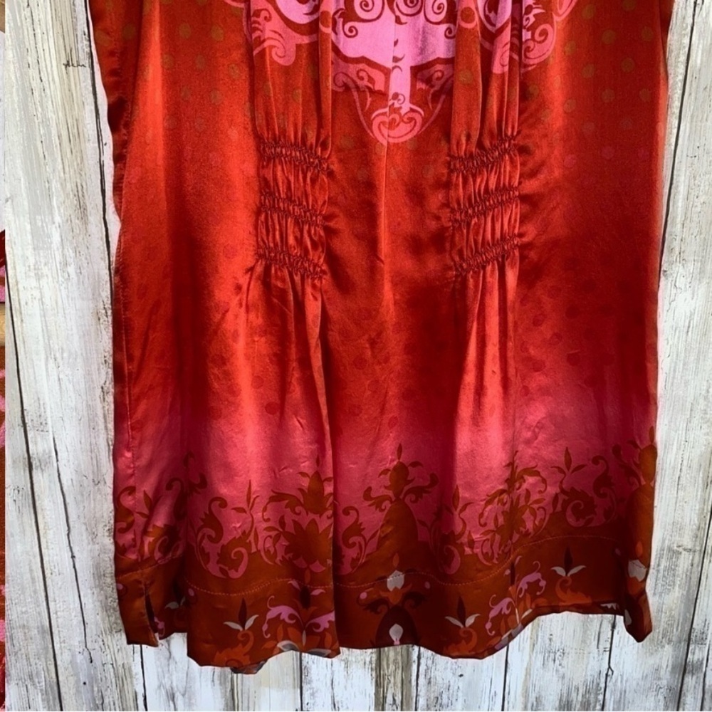 Cabi Hibiscus Floral Sleeveless Blouse - Picture 5 of 7